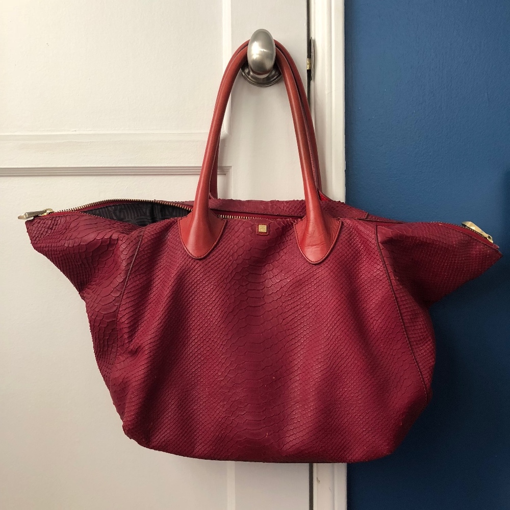 Pour La Victoire Tote